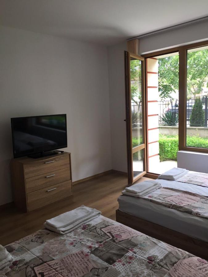 Villa Rossa Apartments Ravda Ngoại thất bức ảnh
