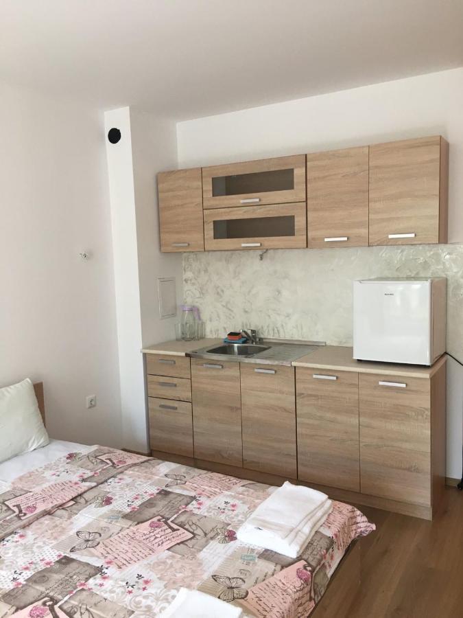 Villa Rossa Apartments Ravda Ngoại thất bức ảnh