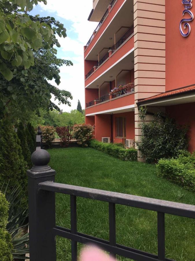 Villa Rossa Apartments Ravda Ngoại thất bức ảnh