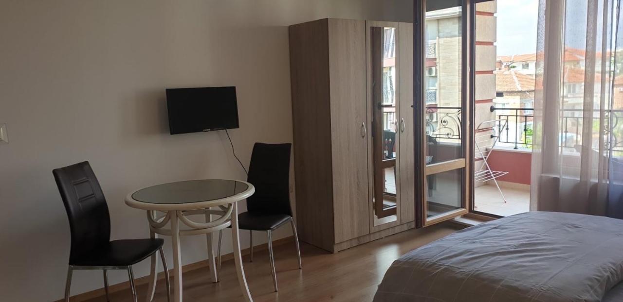 Villa Rossa Apartments Ravda Ngoại thất bức ảnh